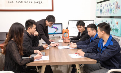 辣椒醬灌裝旋蓋生產(chǎn)線，香菇醬灌裝機